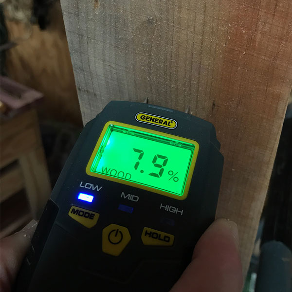 Dry Wood moisture meter reading