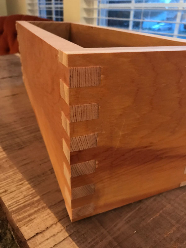 Reclaimed wood with box joints