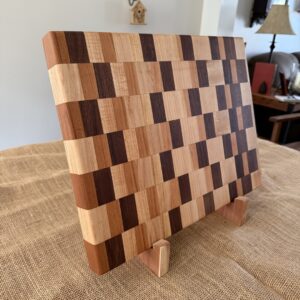 17” x 15½” unique design cutting board